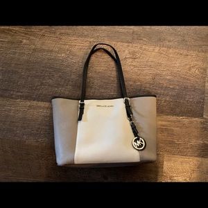 Michael Kors jet set color block purse handbag